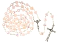 Różaniec komunijny z krzyżykiem papieskim i kielichem z hostią