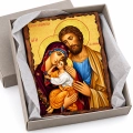 Ikona Święta Rodzina z Jezusem w ramionach Maryi, zdjęcie 6 – widok drewnianej ikony z innej perspektywy