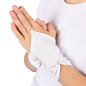 Rękawiczki dla dziewczynki na komunię z różyczką